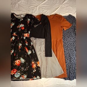 4 Dresses/ Teenager